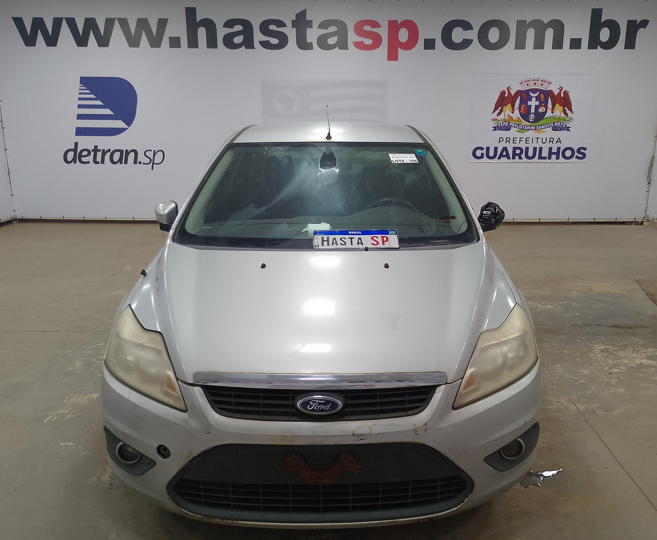 Veículo Ford Focus Ford Focus 2L FC Flex 2013 Prata Conservado 2013 em leilão