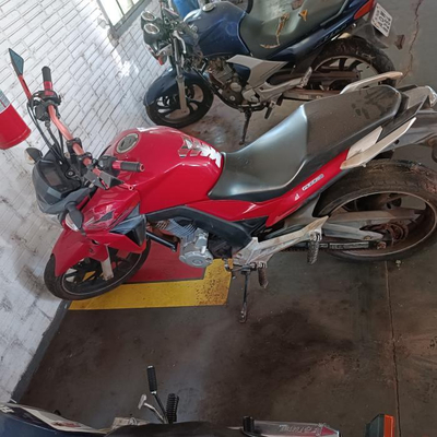 Veículo HONDA CB Honda CB 250F Twister 2016 Vermelha Conservada 2016 em leilão