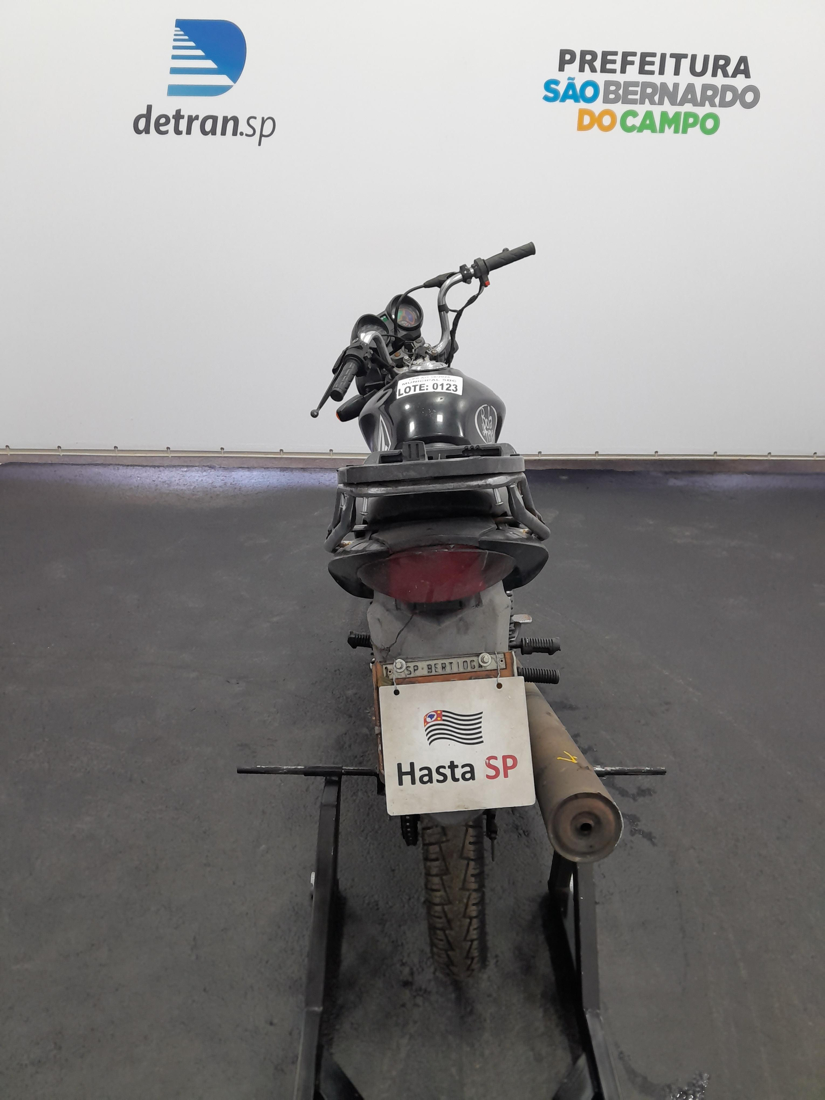 Veículo HONDA CG Honda CG 150 Fan ESI 2010 Preta Conservada 2011 em leilão