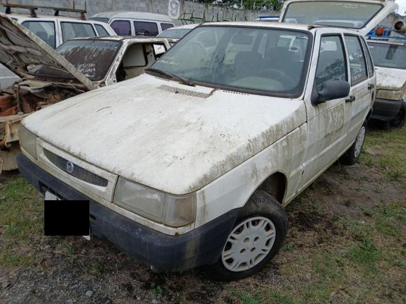Fiat Uno Mille Fire 1.0 2003 Conservado com Pintura Avariada