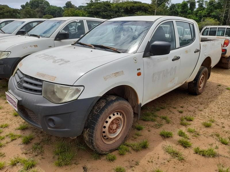 Veículo Mitsubishi L200 Triton Mitsubishi L200 Triton GL D 3.2 2015 Conservado 2016 em leilão