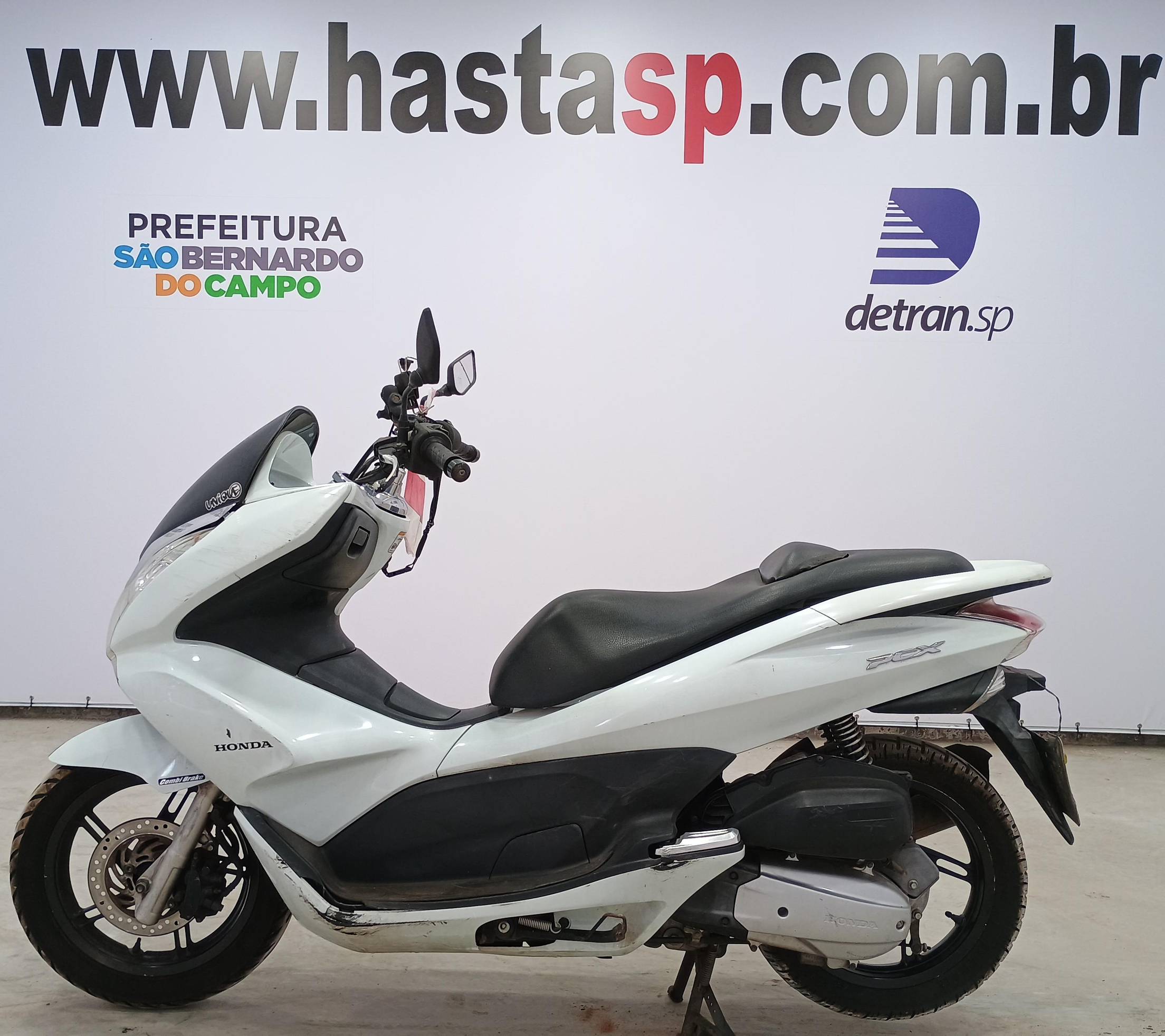 Honda PCX 150 2015 Branca Conservada