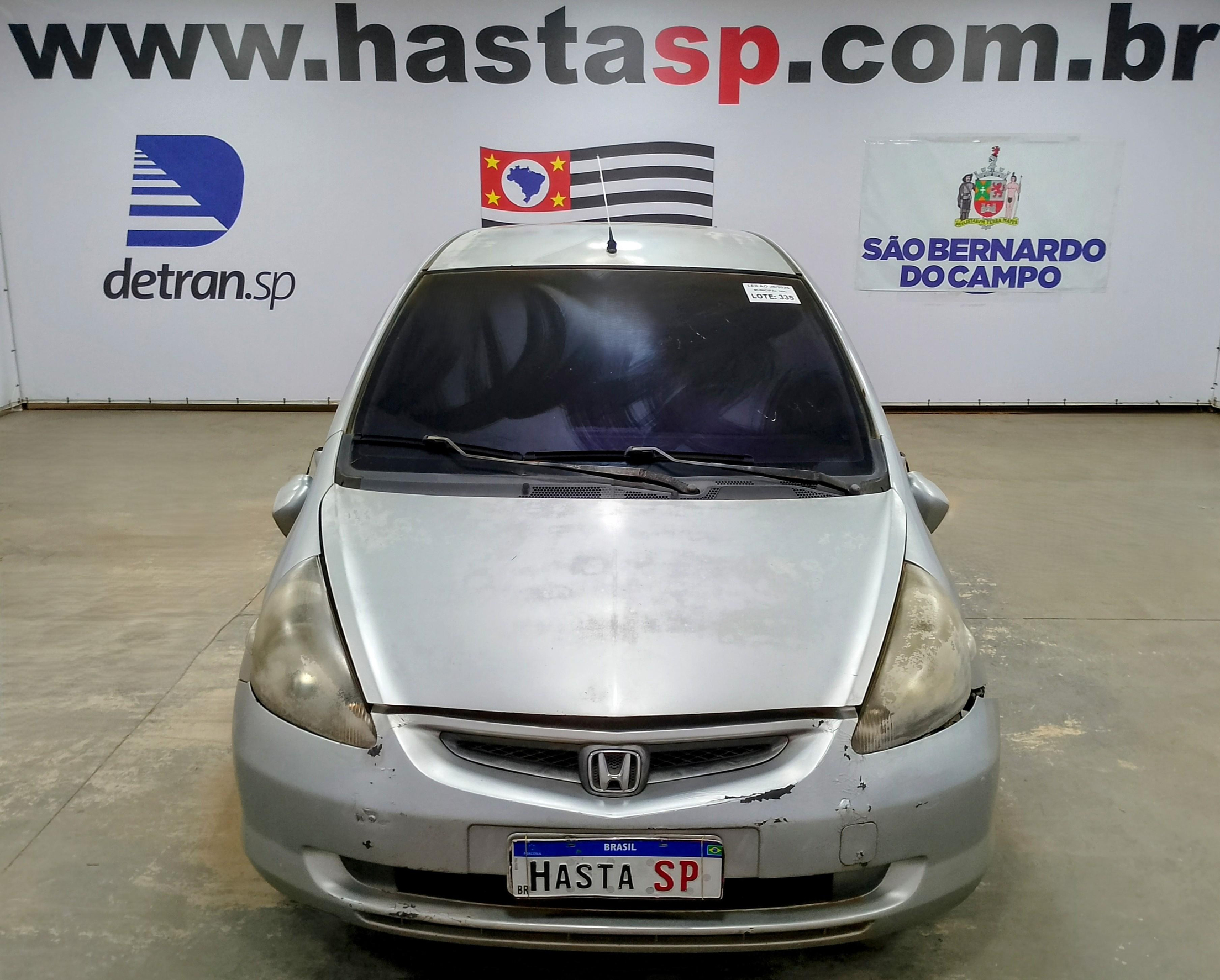 Veículo Honda Honda Honda Fit LX 2004 Prata Hatch Conservado 2004 em leilão