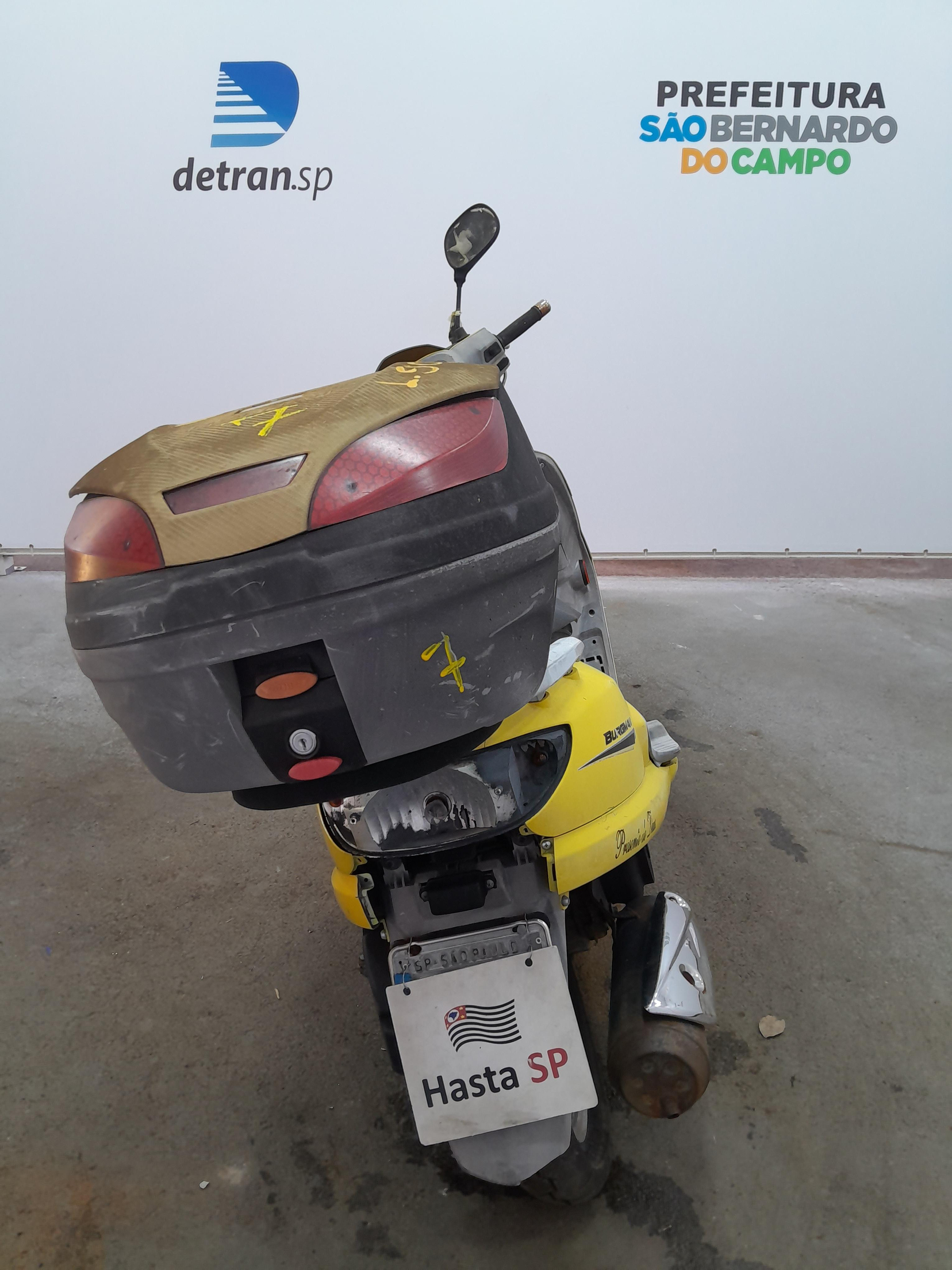 Veículo SUZUKI Suzuki Suzuki AN125 2008 Amarela Conservada 2008 em leilão