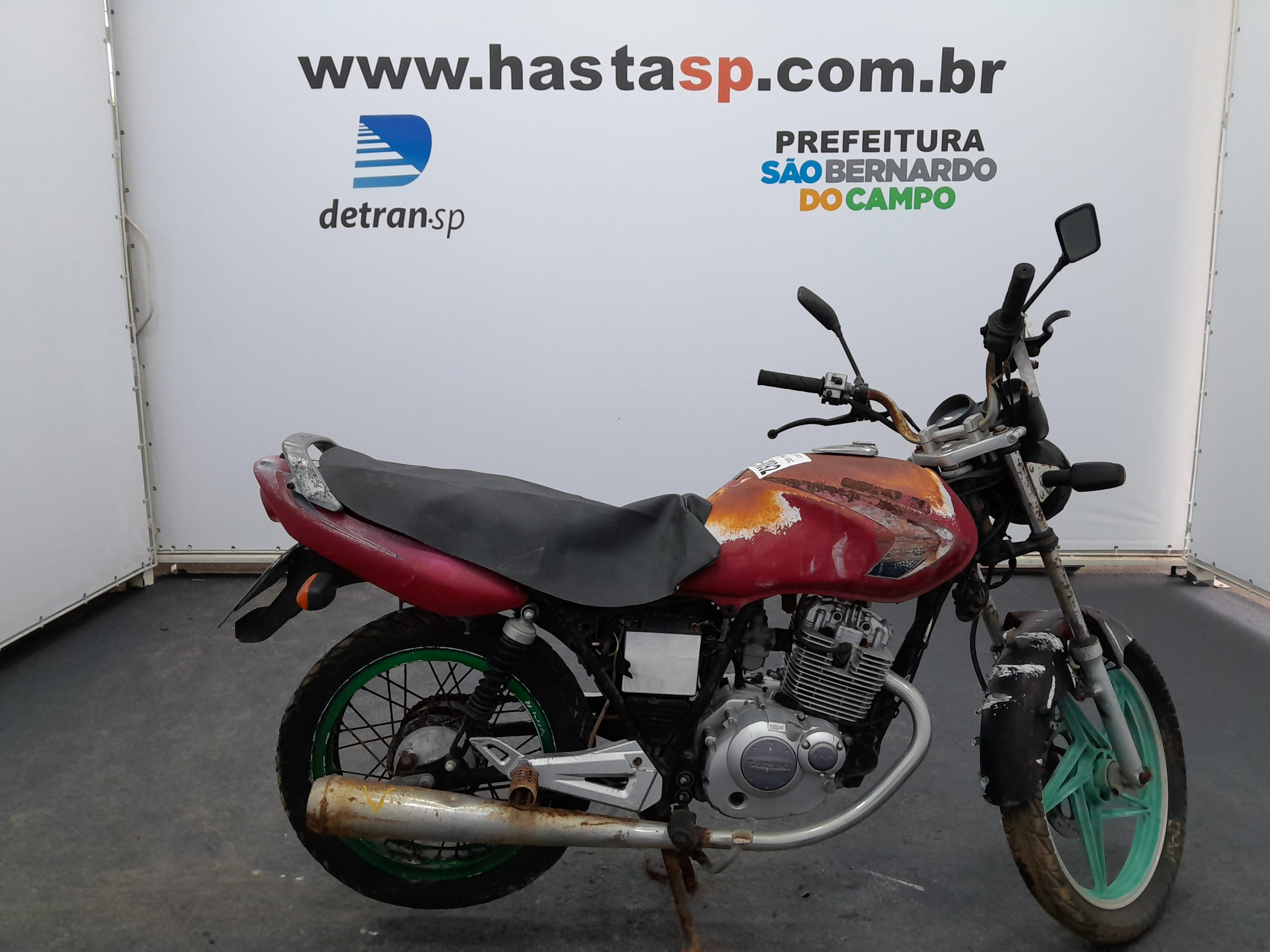Veículo SUZUKI EN 125 YES Suzuki EN 125 YES 2005 Vermelha Conservada 2005 em leilão