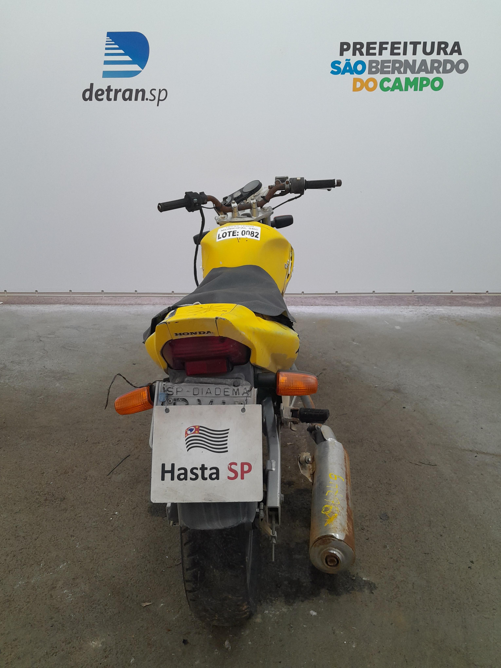 Veículo HONDA Twister Honda Twister 2007 Amarela Conservada 2007 em leilão