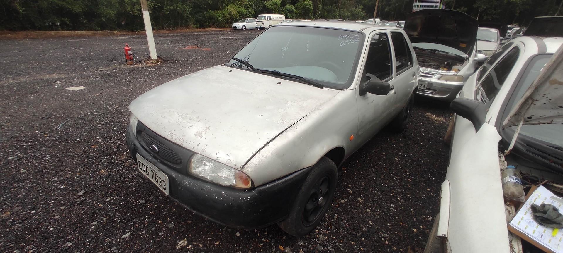 Veículo Ford Fiesta Ford Fiesta 1998 Hatch Prata Bom Estado Geral 1998 em leilão