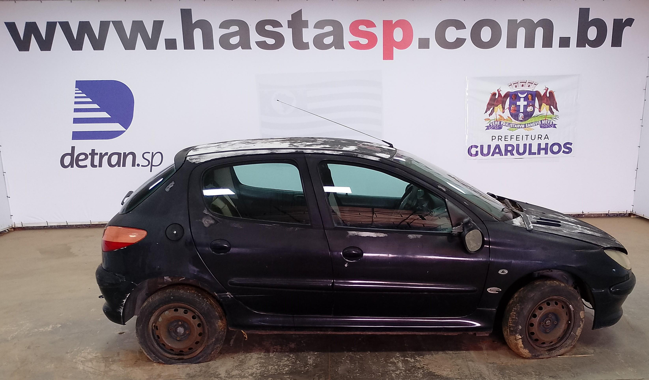 Peugeot 206 Selection 2003 Preto Conservado